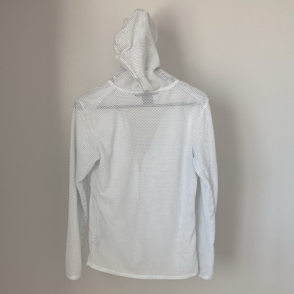 Nike athletic white zip up sweater. Breathable design and long sleeve - Picture 4 of 4